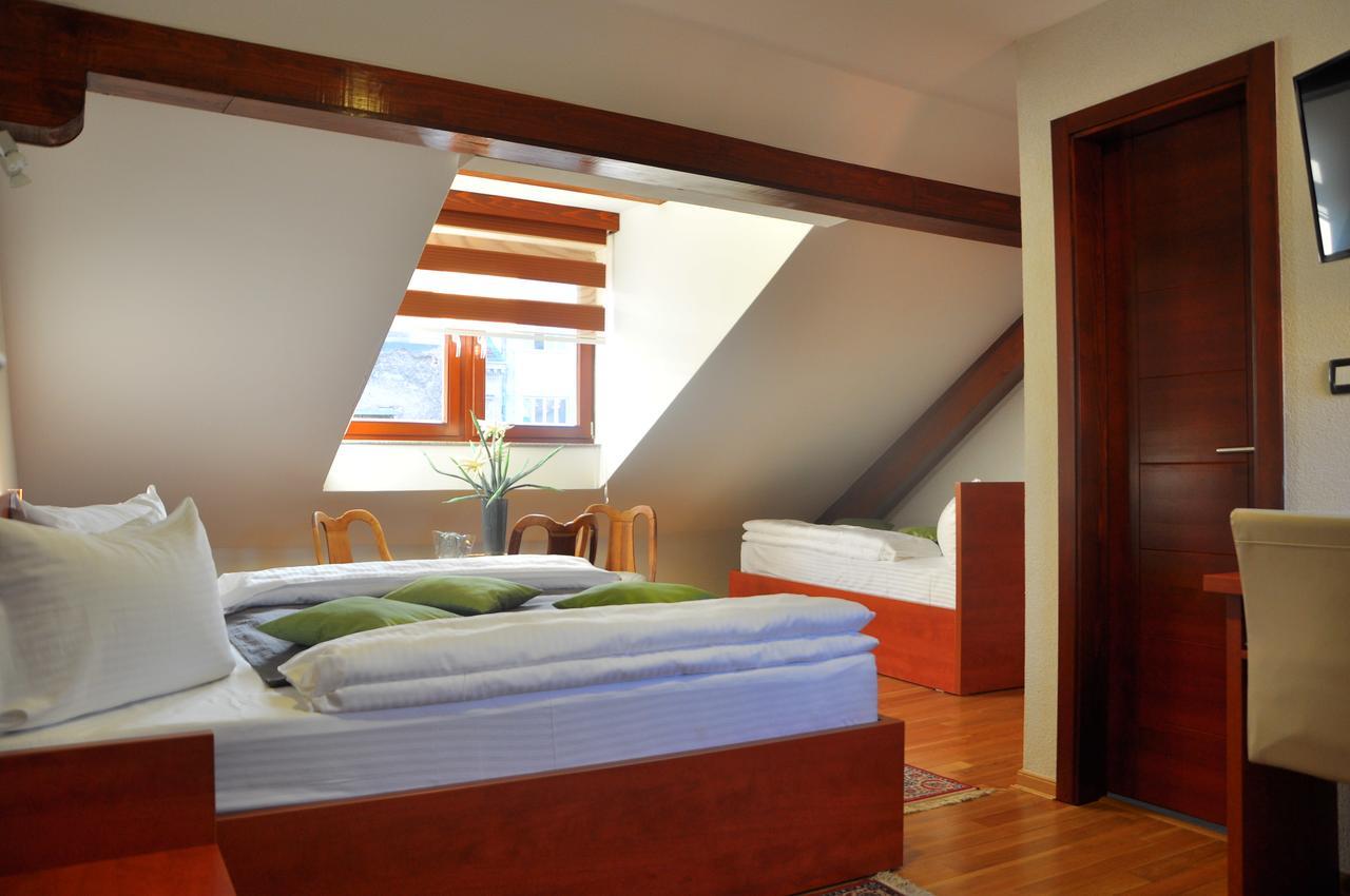 Hotel Noble *
